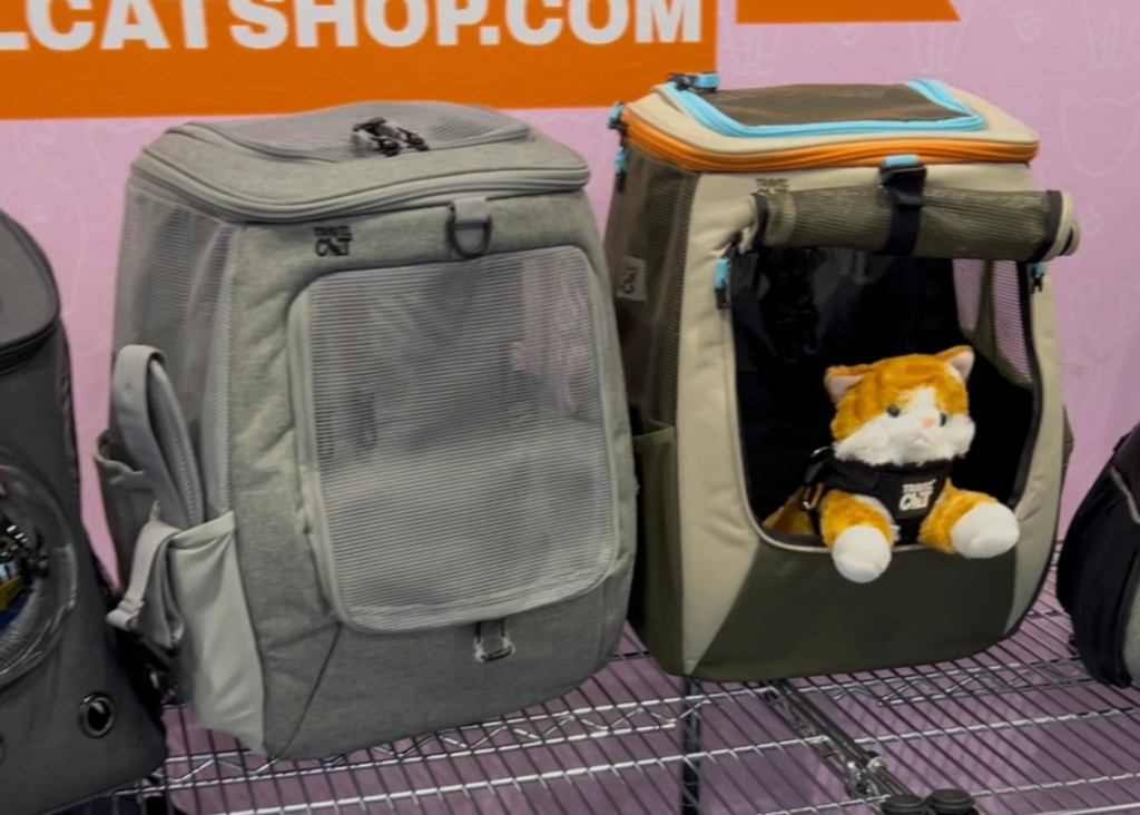 Travel Cat Navigator backpack